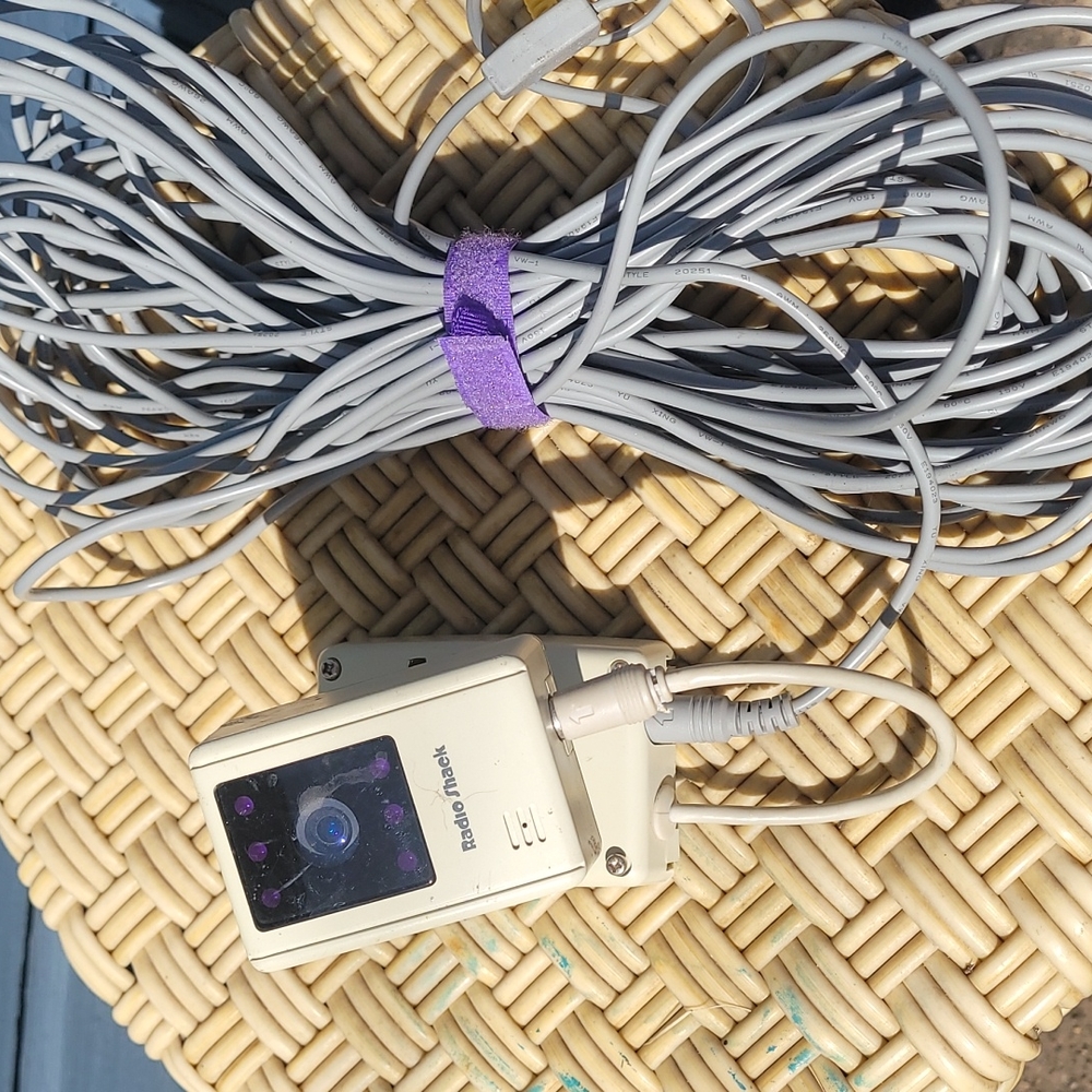Old radio shack outdoor camera with video and power cord. - Picture 1 of 4